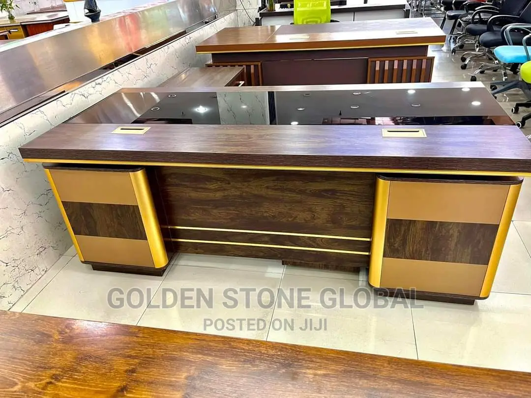 High Quality Executive Office Table.