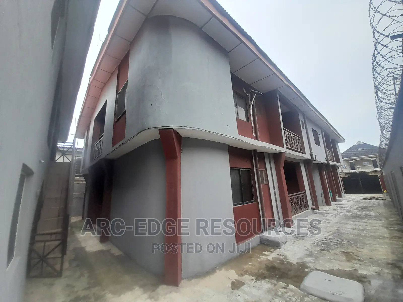 3bdrm Block of Flats in Ago Palace for sale