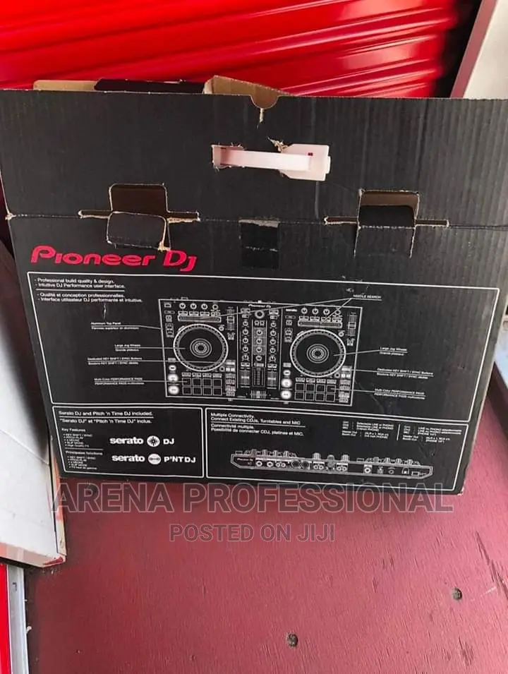 Pioneer DDJ-SR2 Controller