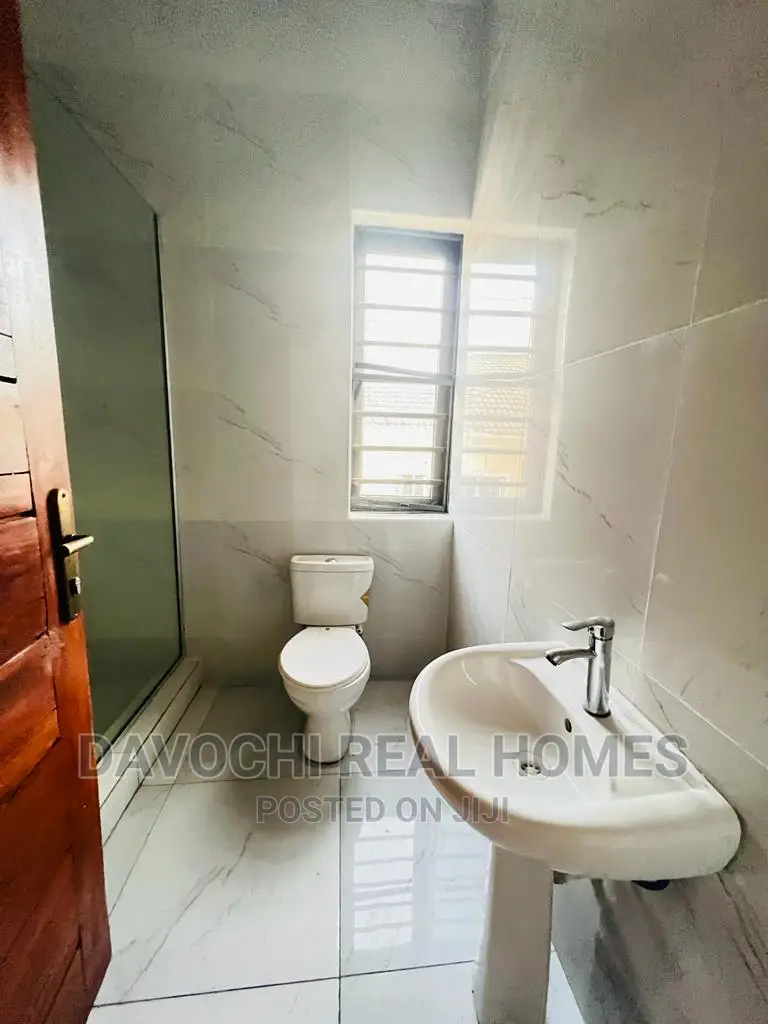 4bdrm Duplex in Osapa London Estate, Lekki for rent