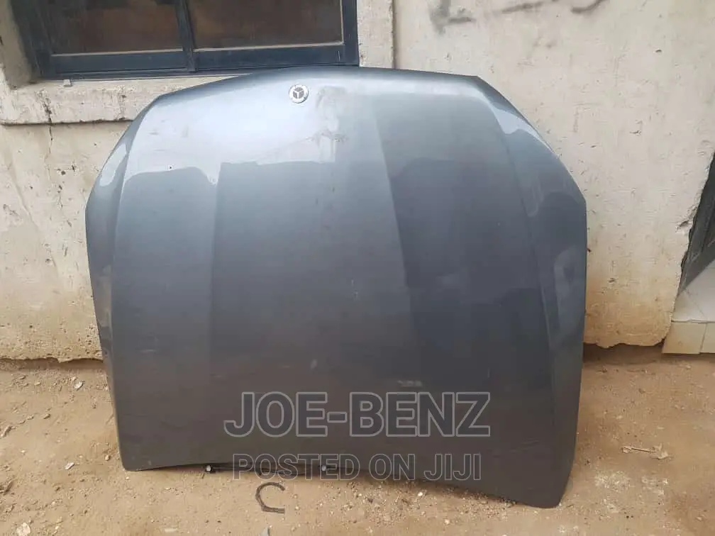 Bonnet GLC300 Tokunbo