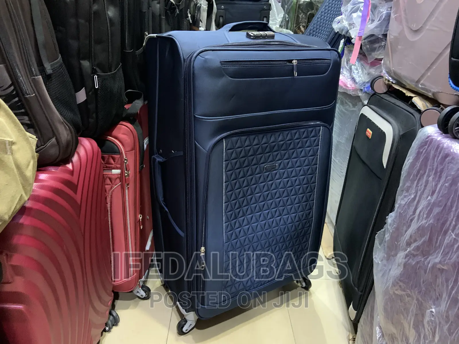 Biggest Size Star Express Light Weight Traveling Box