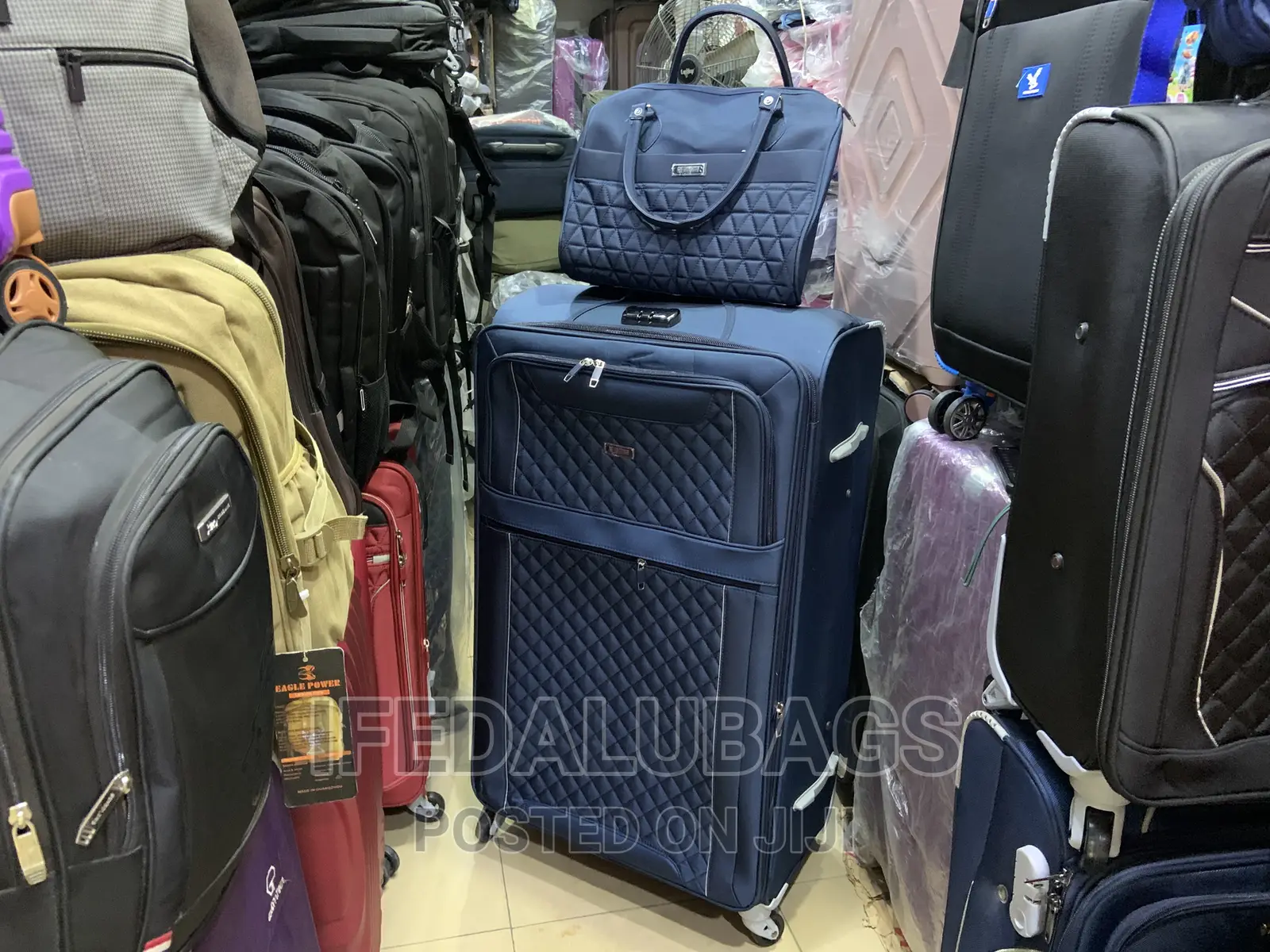 Biggest Size Light Weight Travel Box With Kit