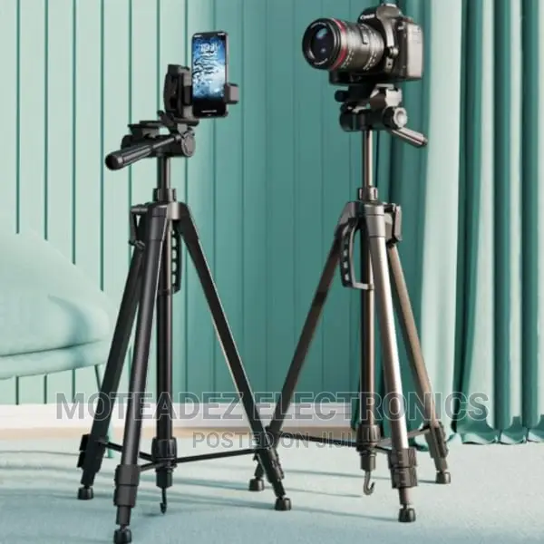 Deluxe Wt-3560 Tripod for Cameras, Camcorders Smartphones