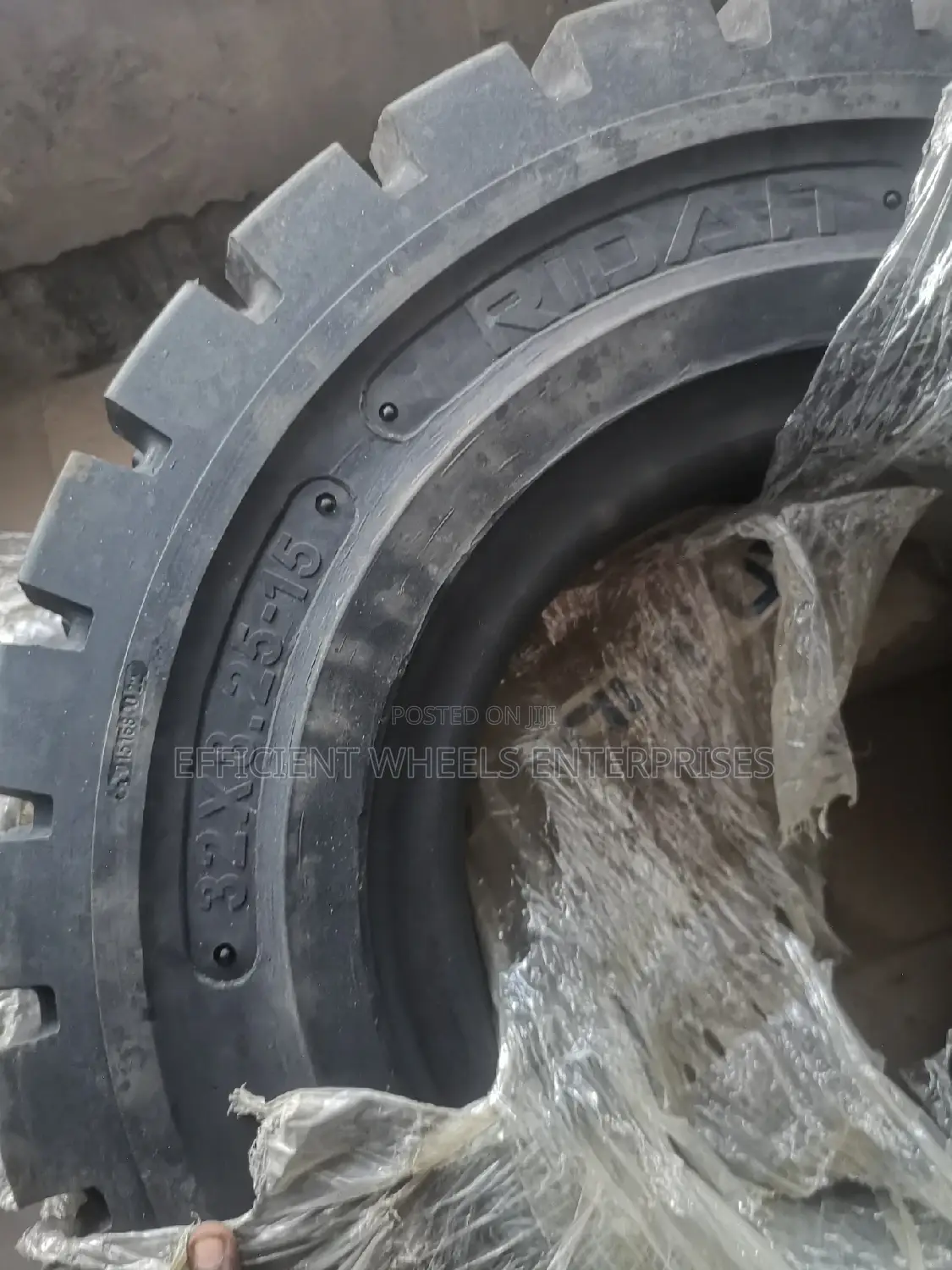 8.25-15 Solid Forklifts Tyre