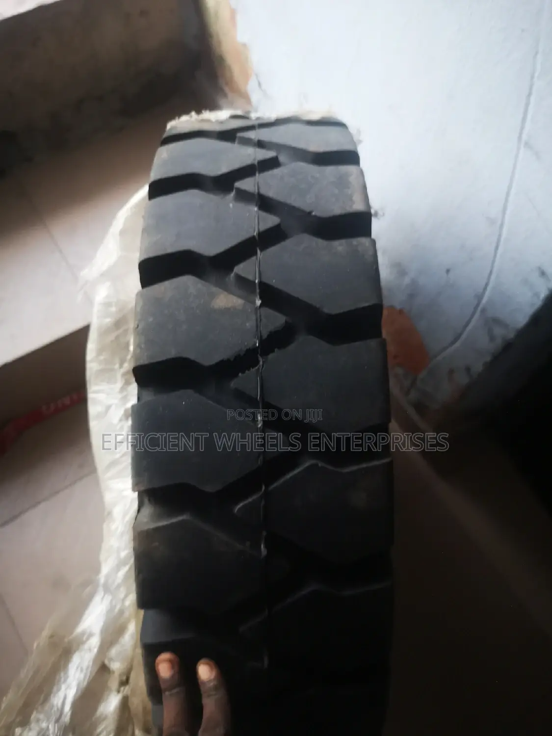 8.25-15 Solid Forklifts Tyre