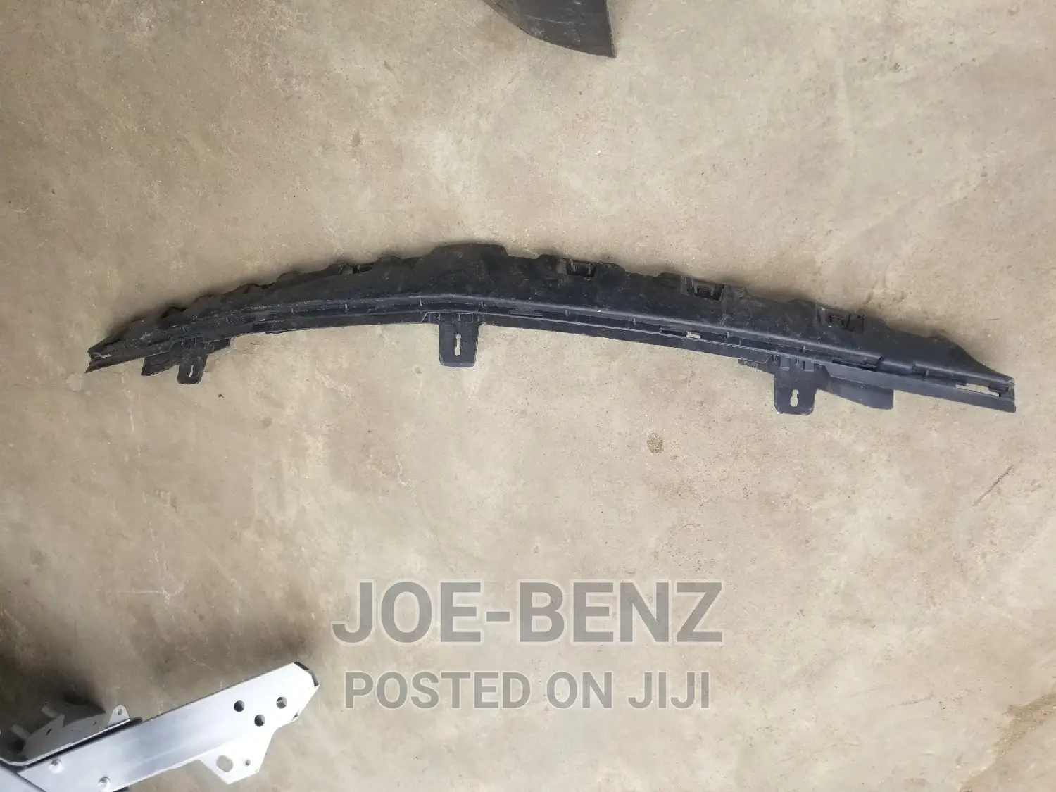 C300 2017 Front Bumper Clips