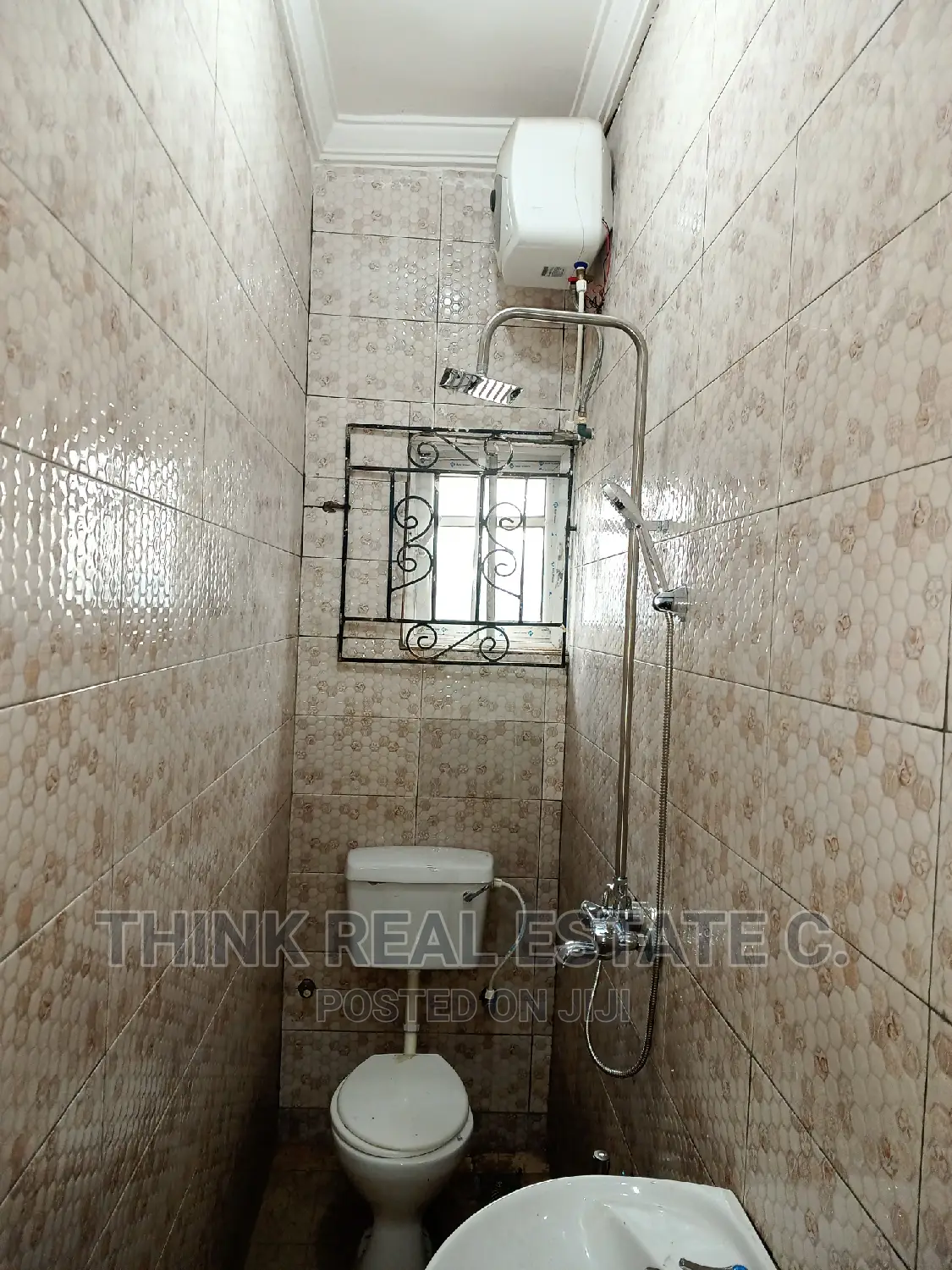 1bdrm Room & Parlour in Peanut,Sapele Road, Benin City for rent