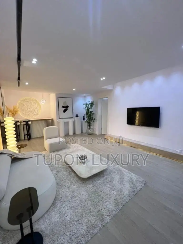 Tastefully Furnished 1 Bedroom Shortlet Apartment