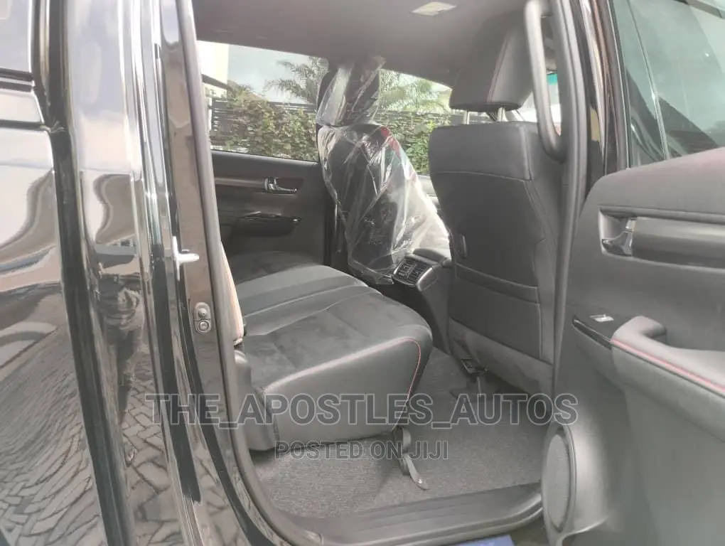 Toyota Hilux 2023 Black