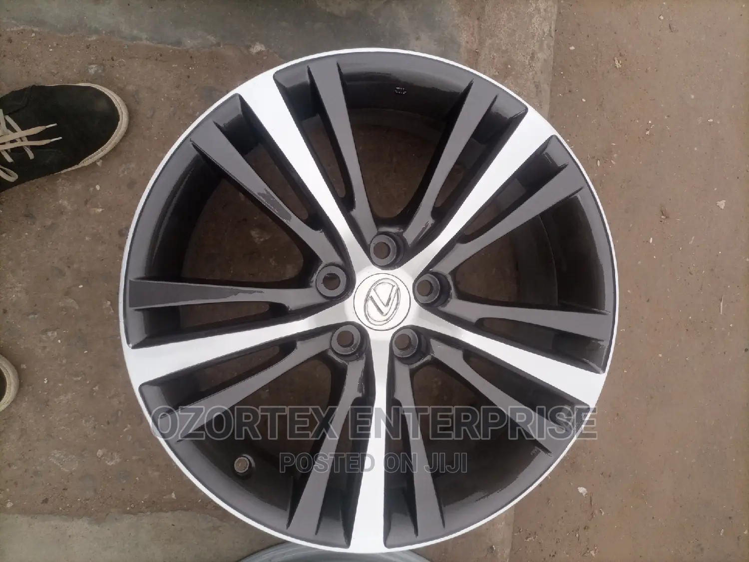 19rim for Lexus 350 and 330