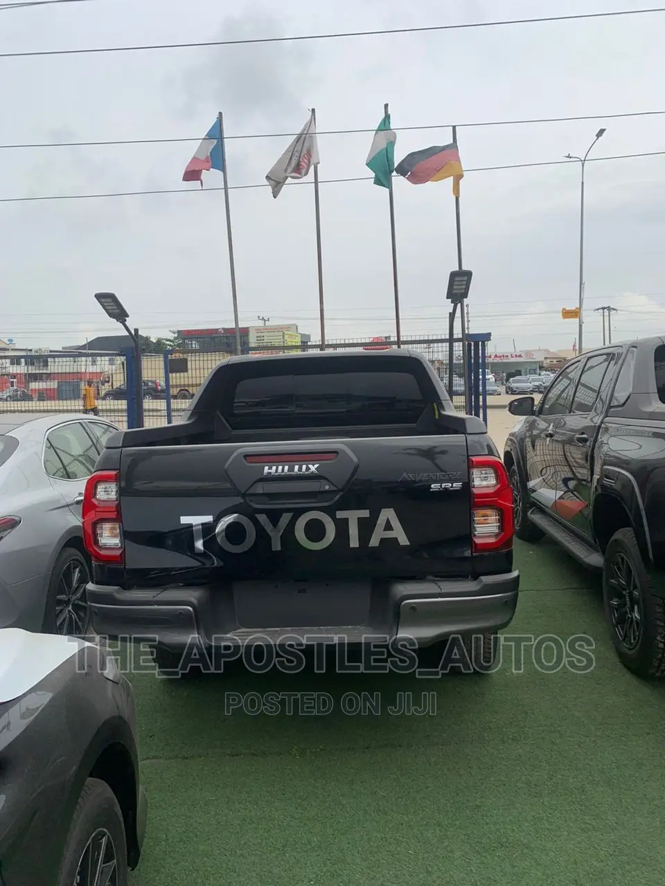 Toyota Hilux 2023 Black