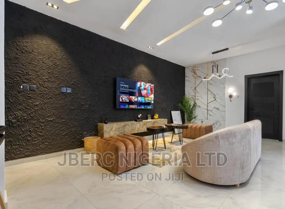 Luxury 2bedroom Lekki Phase 1 Stay