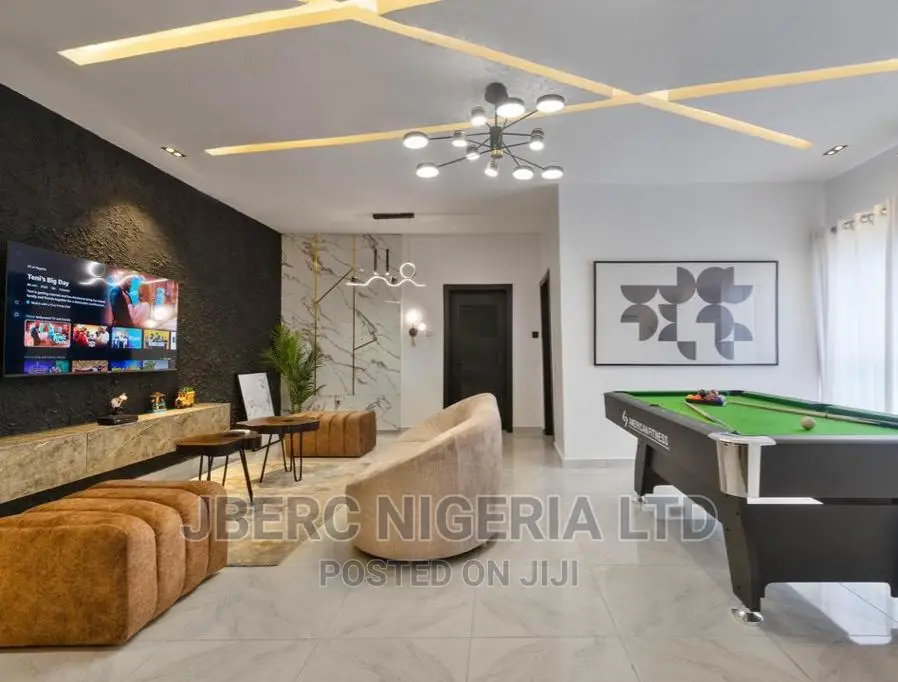 Luxury 2bedroom Lekki Phase 1 Stay