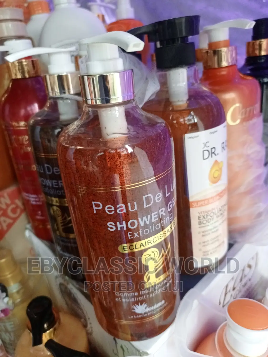 Peau Dr Lune Exfoliating Shower Gel