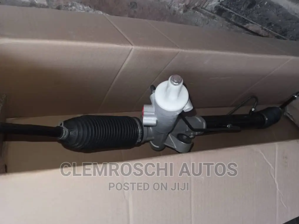 High Quality Certified Brand New Steering Rack for Viano 014