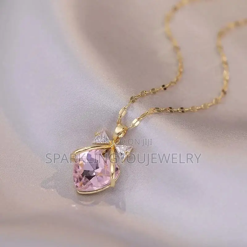 Heart Pendant Necklace for Ladies