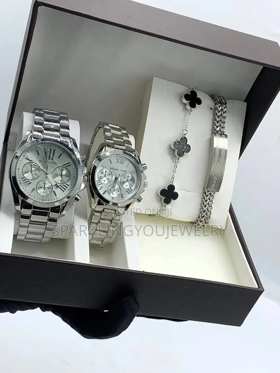 Couple Set, Wristwatch and Bracelet Combo