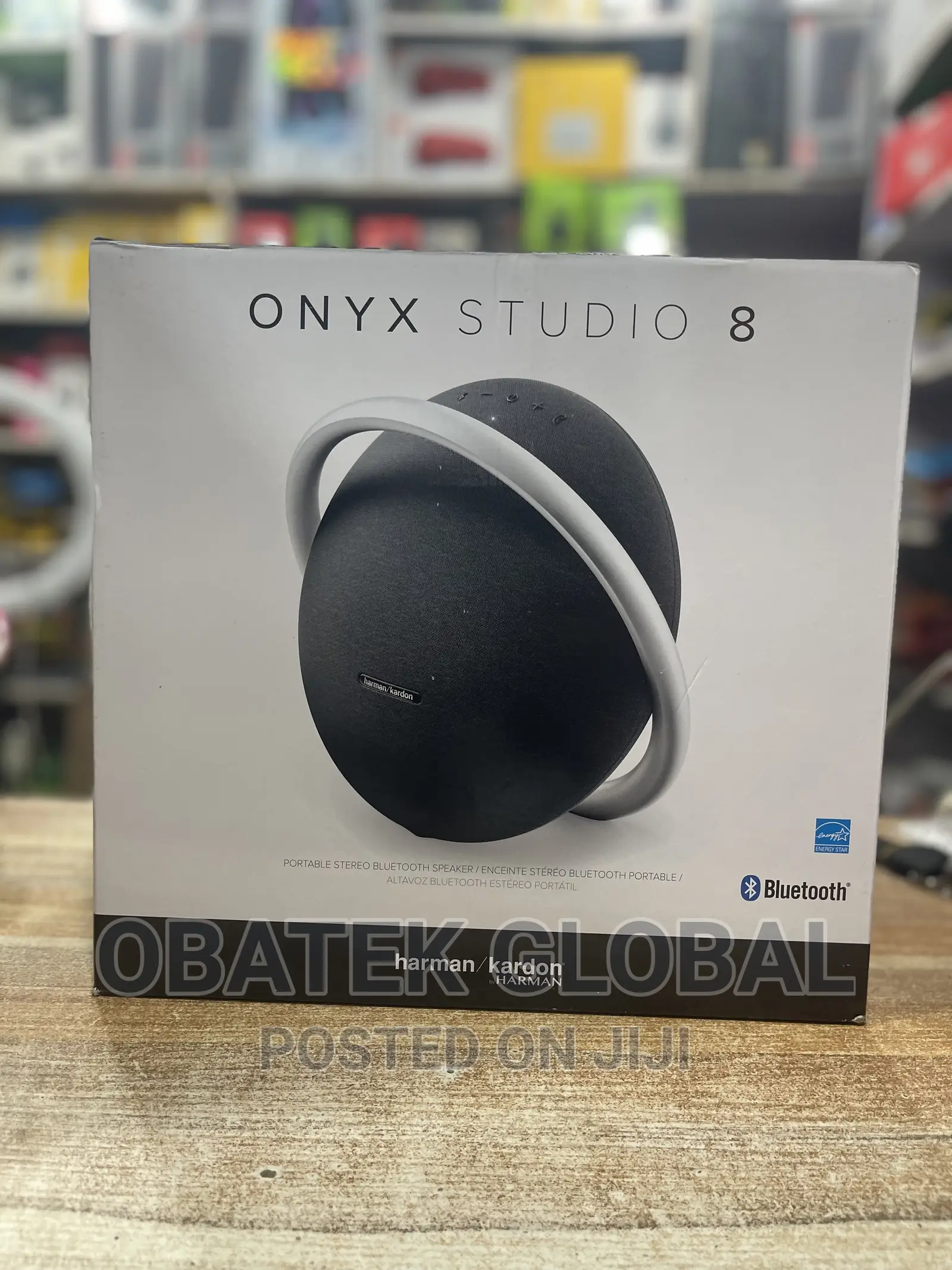 Onyx Studio 8