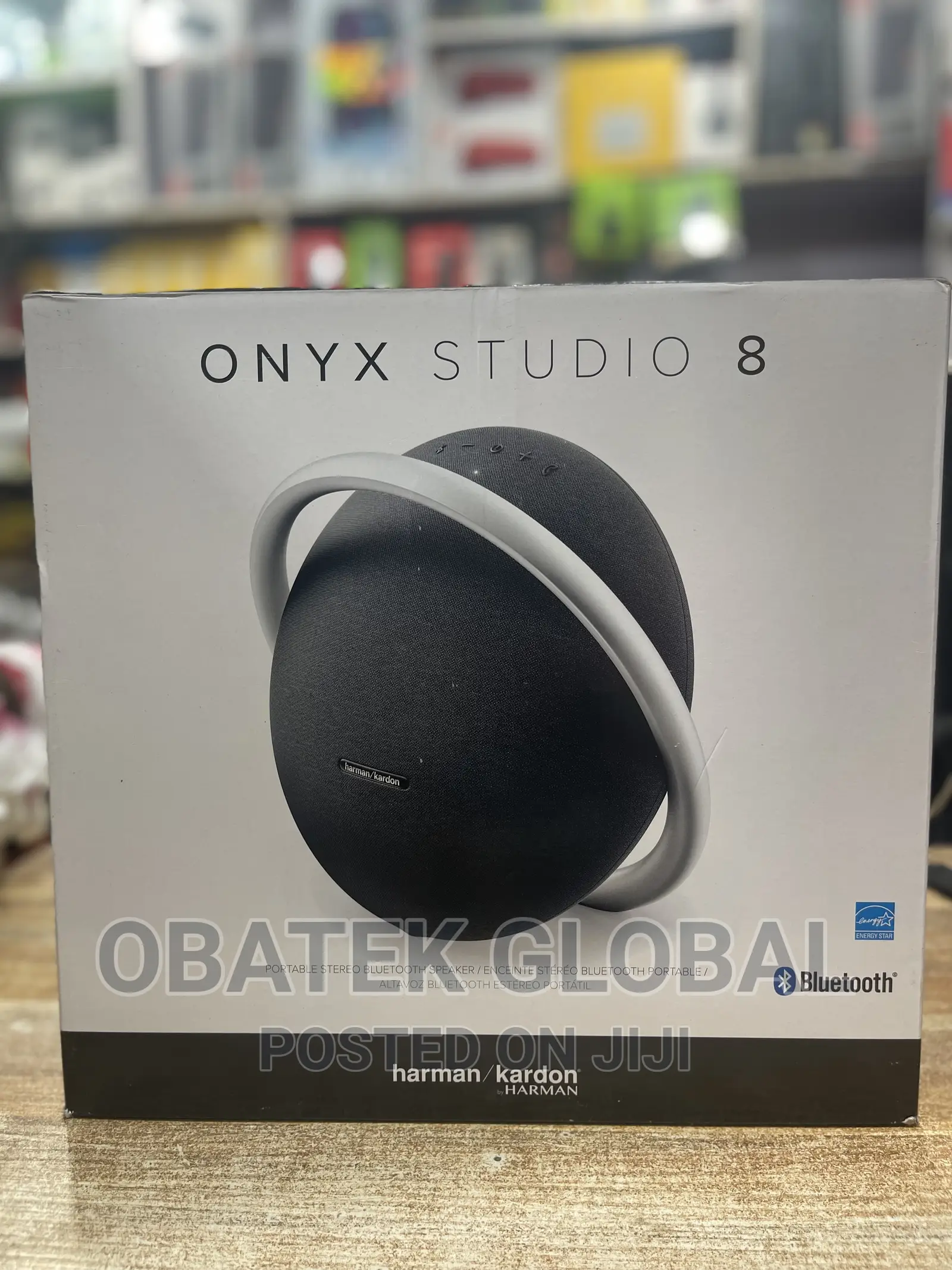 Onyx Studio 8