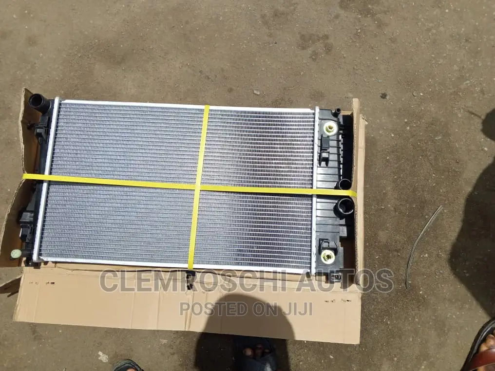 High Quality Certified Brand New Radiator for VIANO BUS