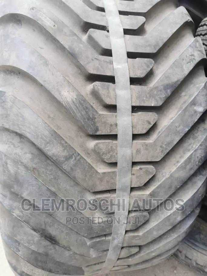 High Quality Certified Complete Brand New CATARPILLAR TYRES.