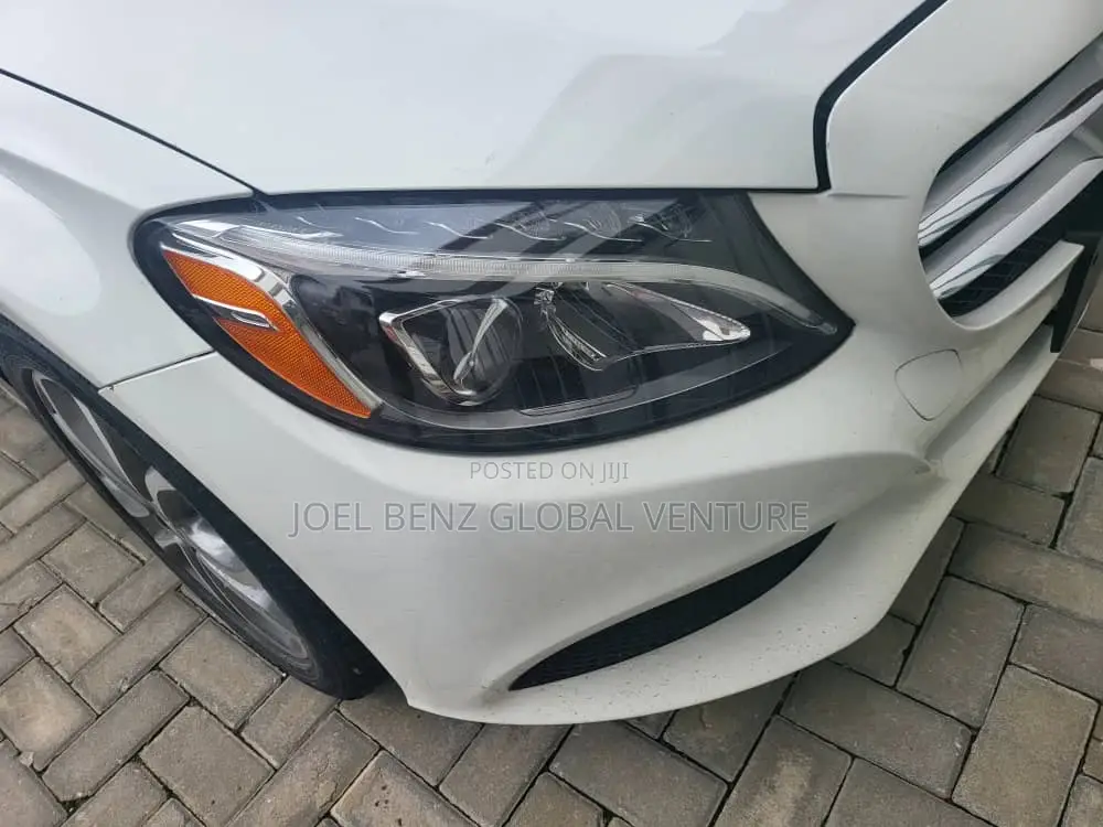 C300 2016 Headlight Replacement Chargers