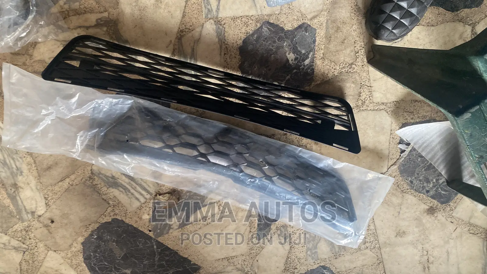 Front and Down Grill Toyota Matrix 2009 Available Now