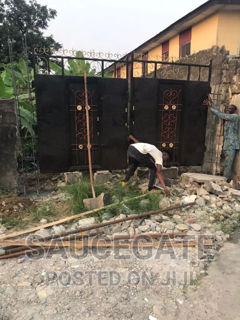 Dry Land at Mobile Estate Axis Satellite Gated 25mil Net