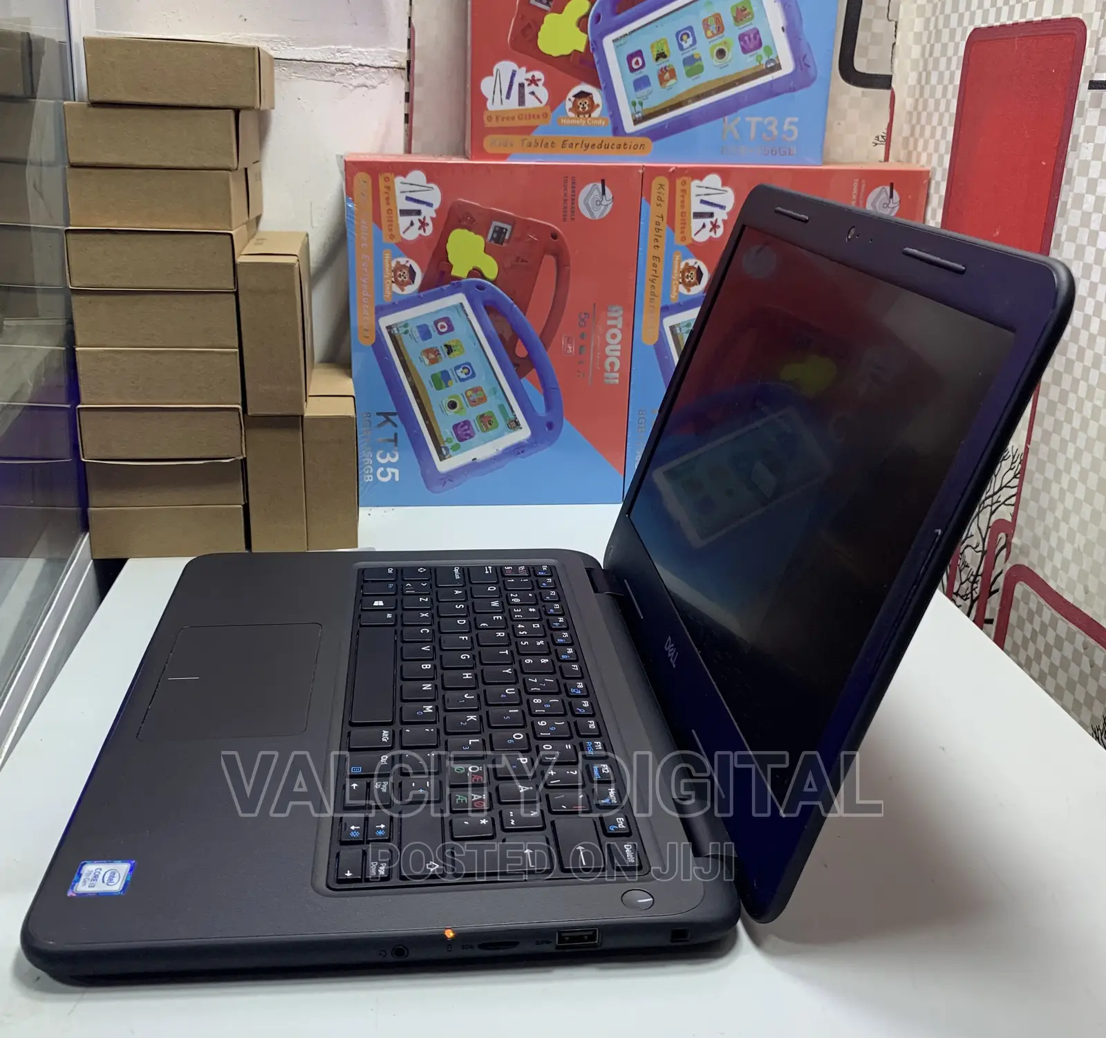 Laptop Dell Vostro 3300 8GB Intel Core I3 SSD 256GB