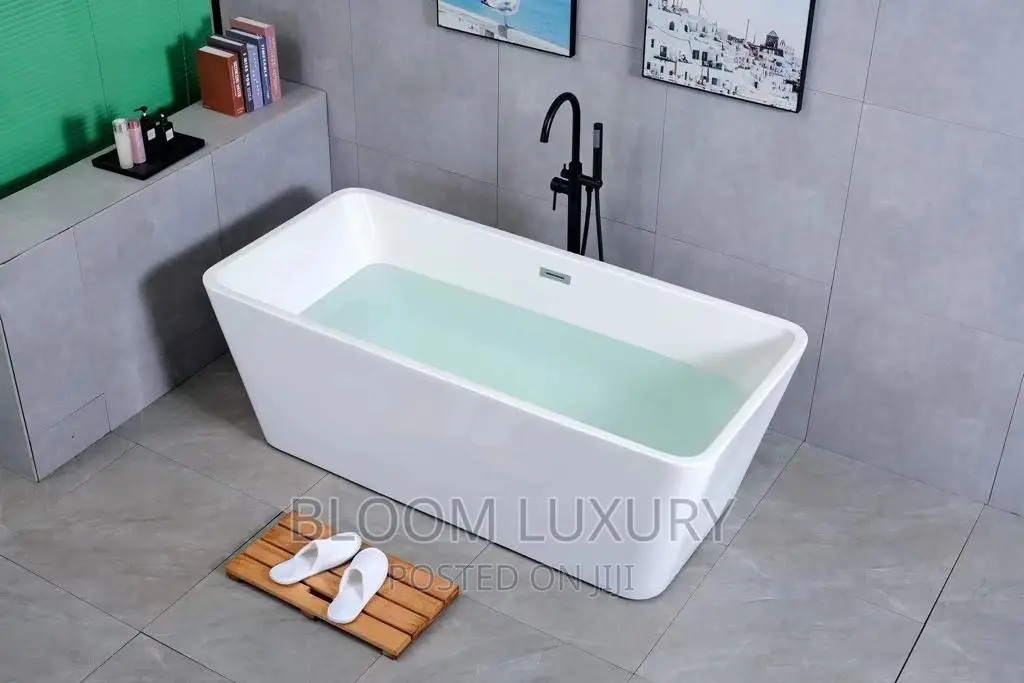 Freestanding Acrylic Bathtub Available