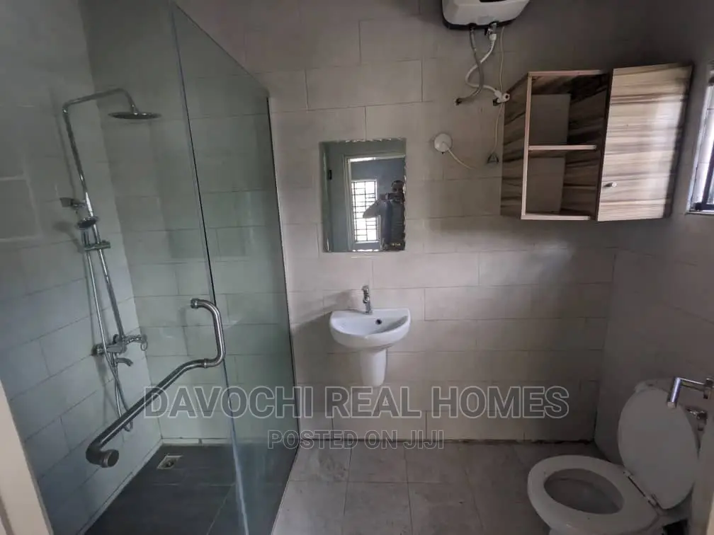 2bdrm Apartment in Lekki Gardens Phase, Ajah for rent