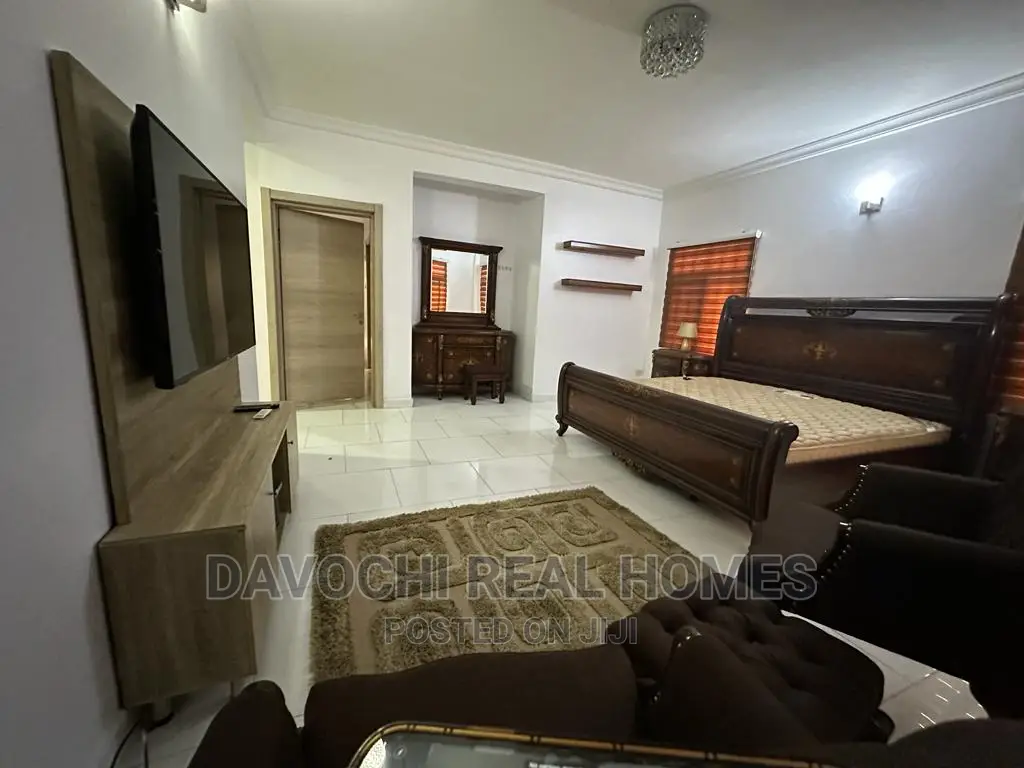 Luxury 3bedrooms Fully Furnished Apartment With Excellent