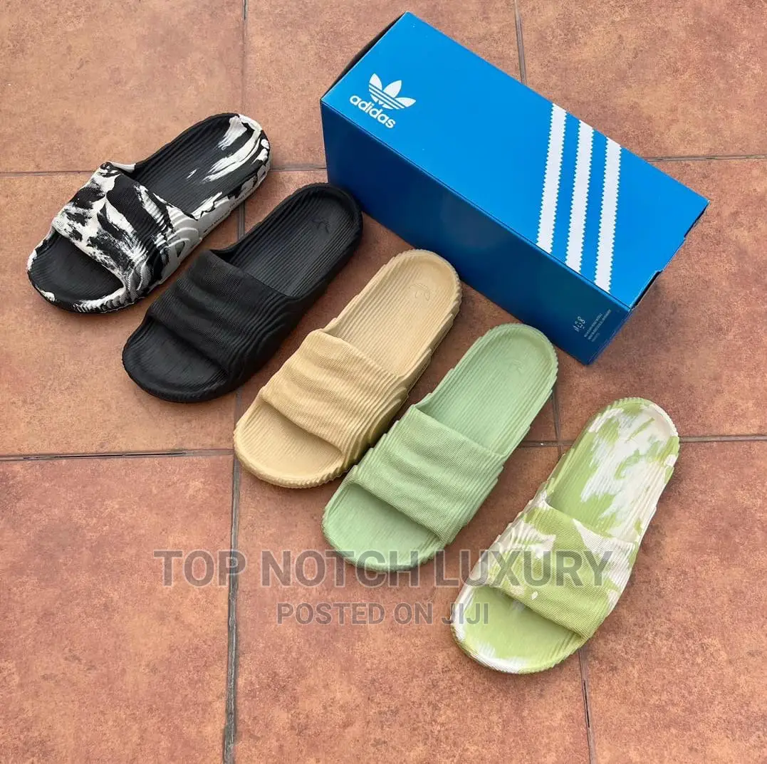 Original Adidas Originals Adille v Te Slide Left*Unsex