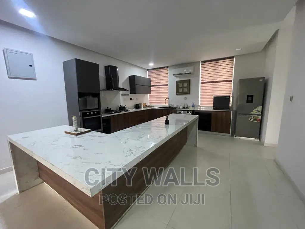 Furnished 2bdrm Block of Flats in Banana Island for rent