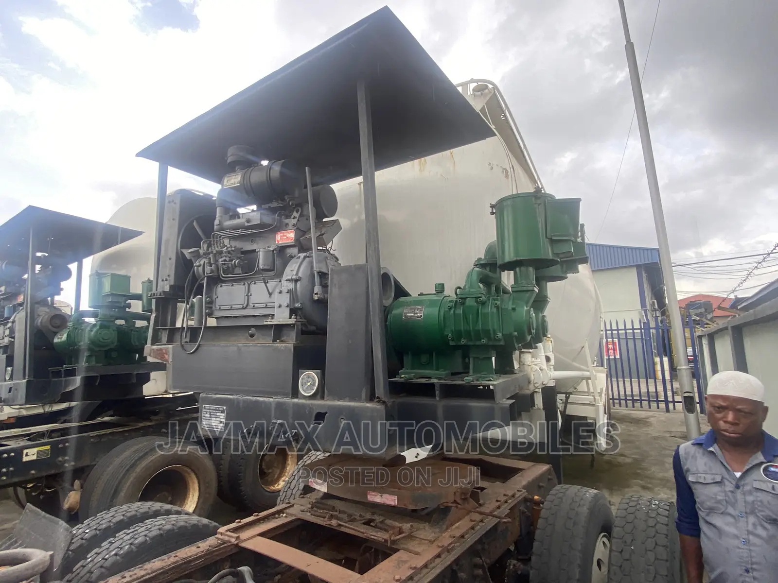 40 Tons Dey Cement Carrier With Pumping Machine