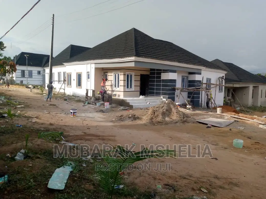 Furnished 3bdrm Bungalow in Oasis Court, Epe for sale