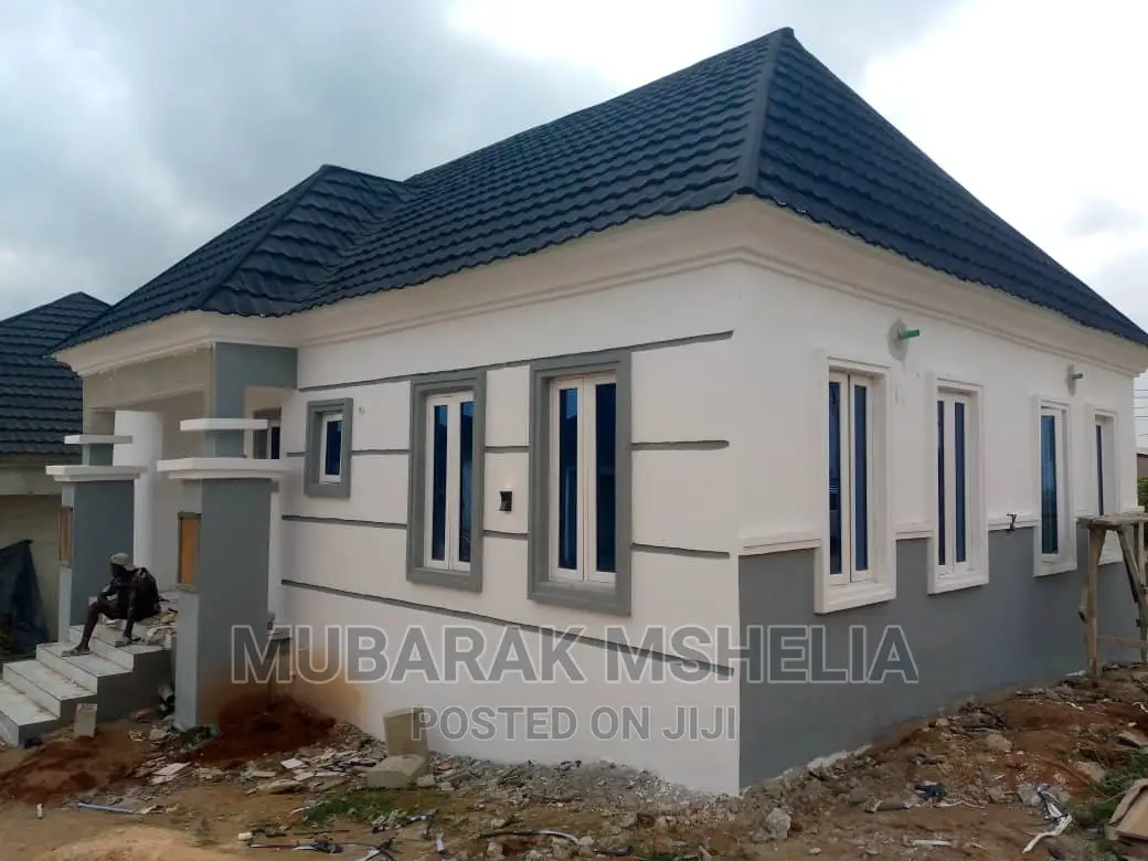 Furnished 3bdrm Bungalow in Oasis Court, Epe for sale