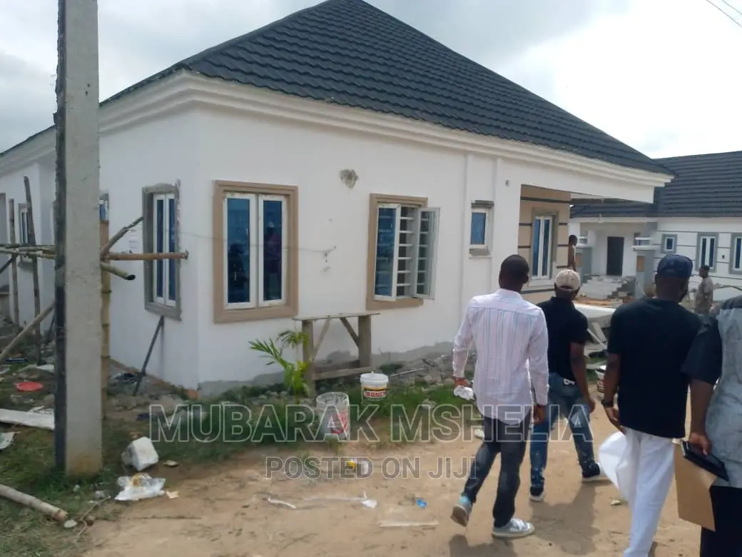 Furnished 3bdrm Bungalow in Oasis Court, Epe for sale