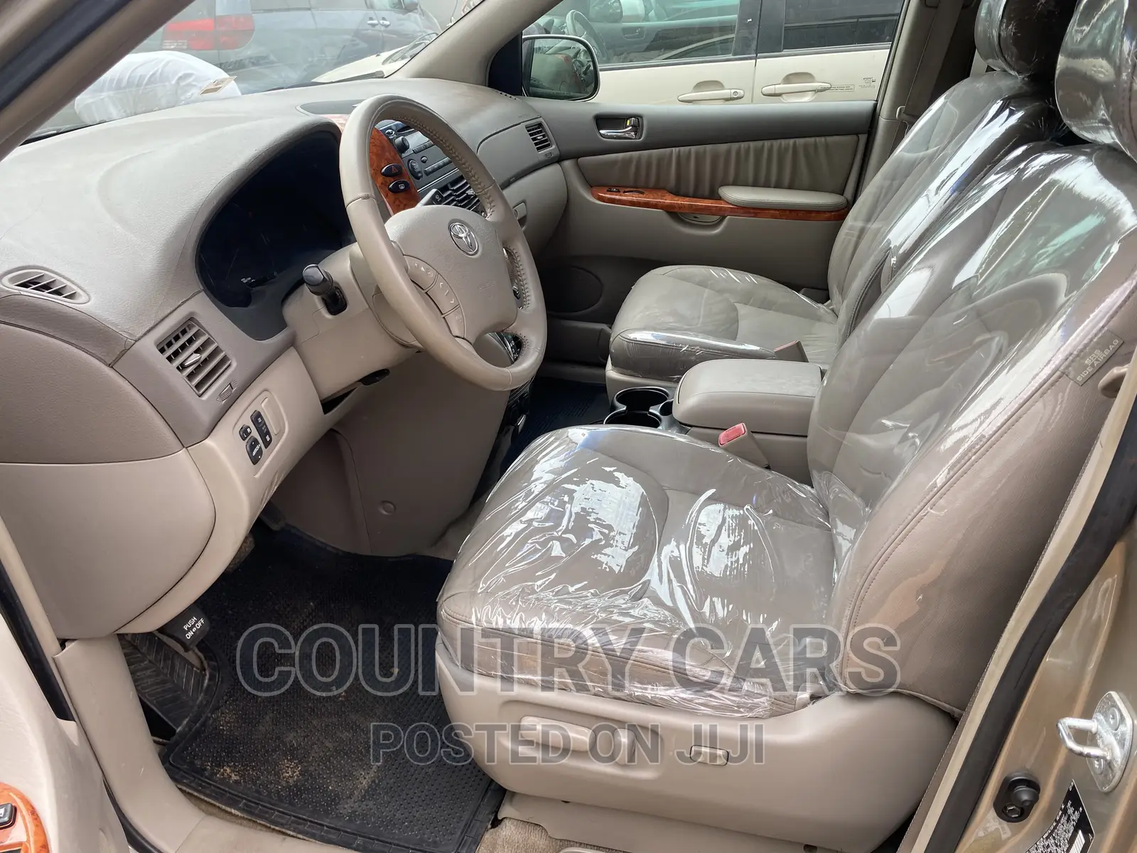 Toyota Sienna XLE Limited FWD 2006 Gold