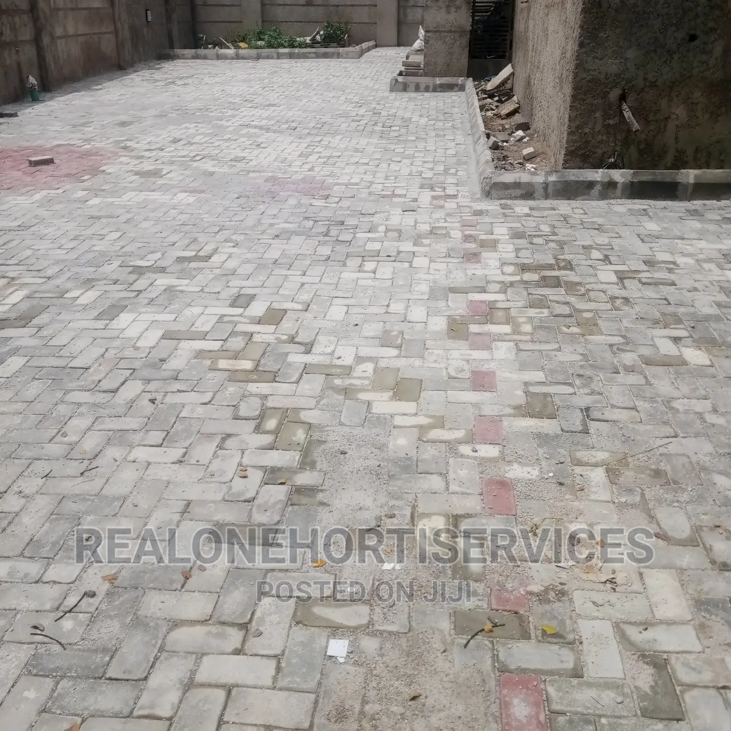 Interlocking (Pavers) Stones Best for Homes, Offices, Hotels, Schools