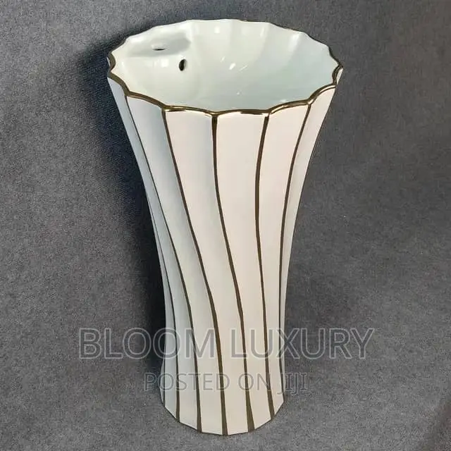 Freestanding Luxury Wash Hand Basin