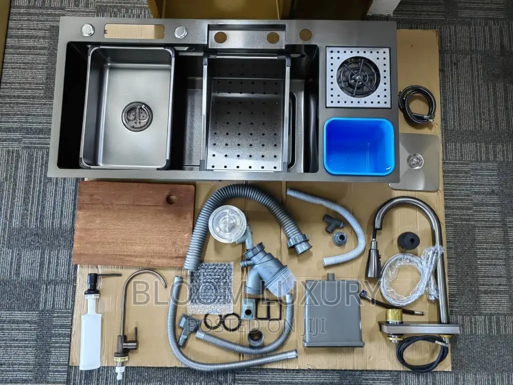 Kitchen Sink With 2 Tap and Cupwasher