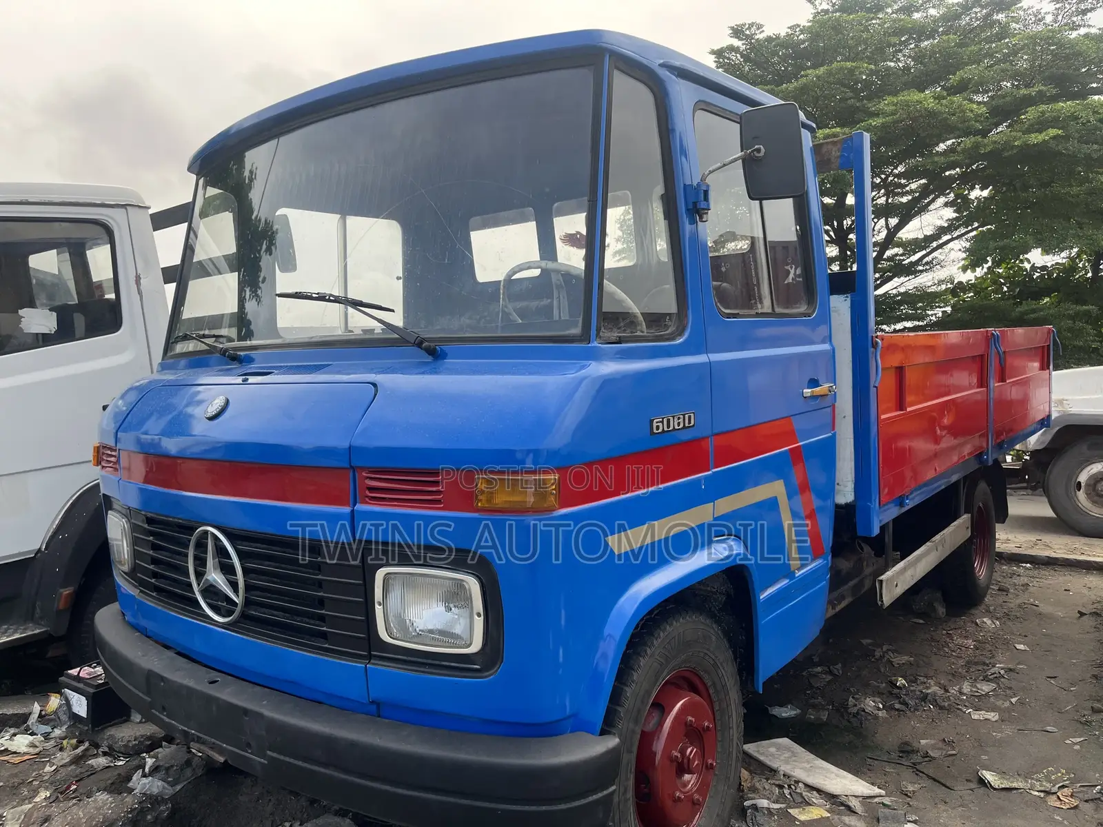 Mercedes-Benz 608 4 Cylinder