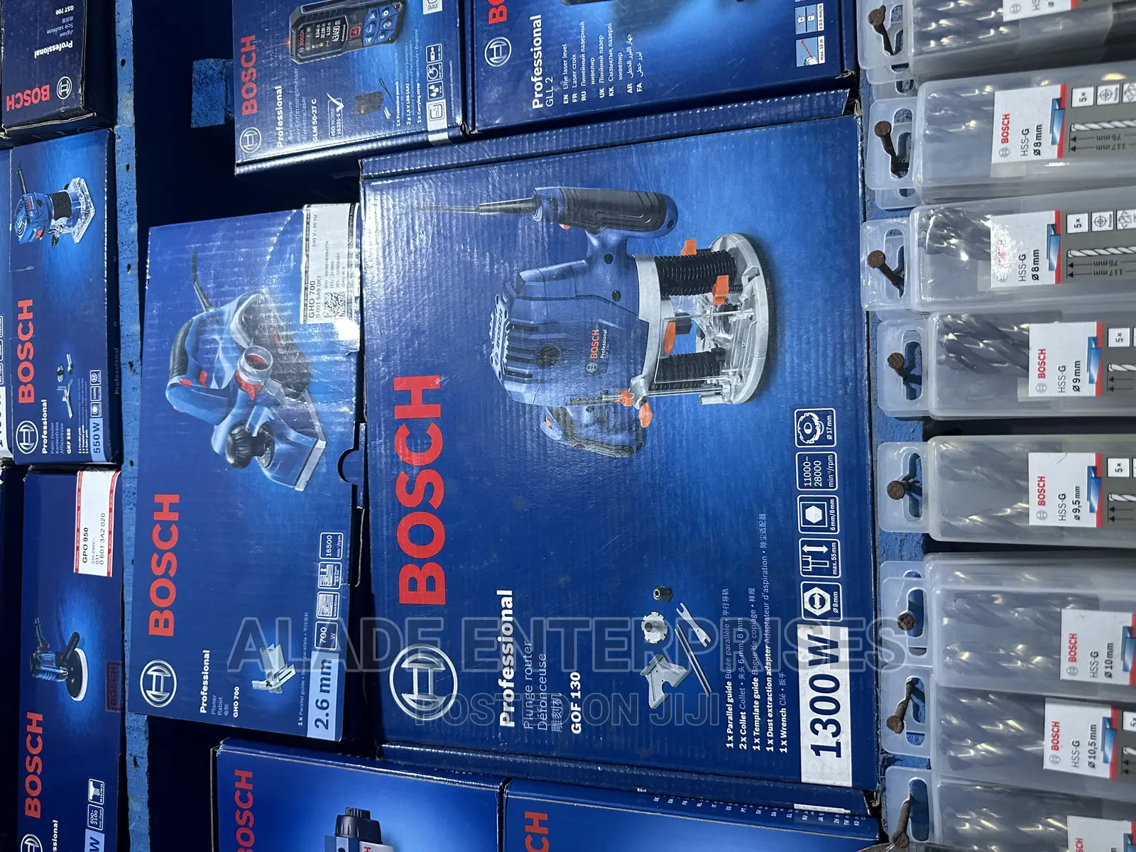 Bosch GOF 130 Corded Electric Router, 1,300W, 8 Mm Bit