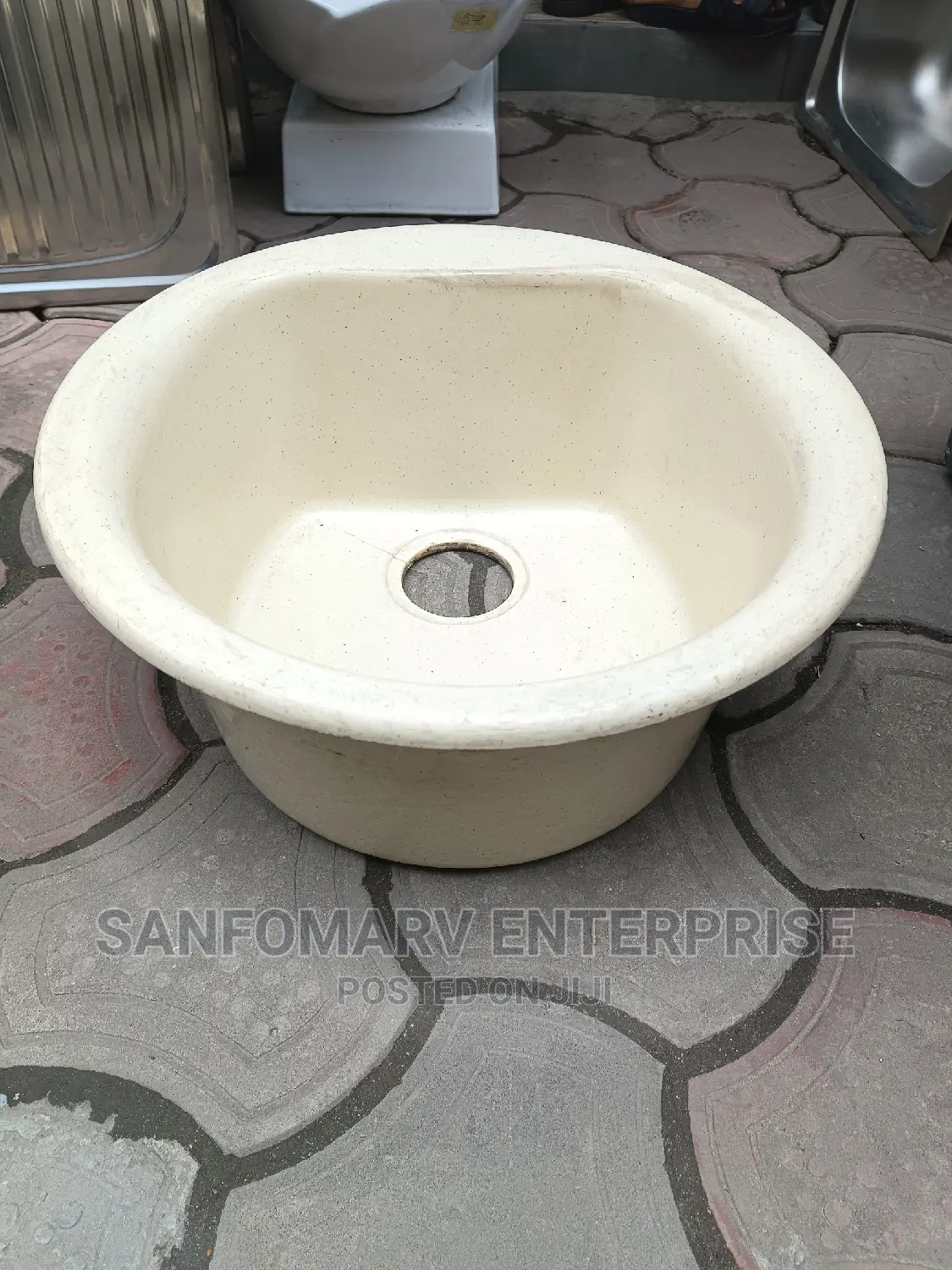 Single Acrylic Round Bowl(Champagne)