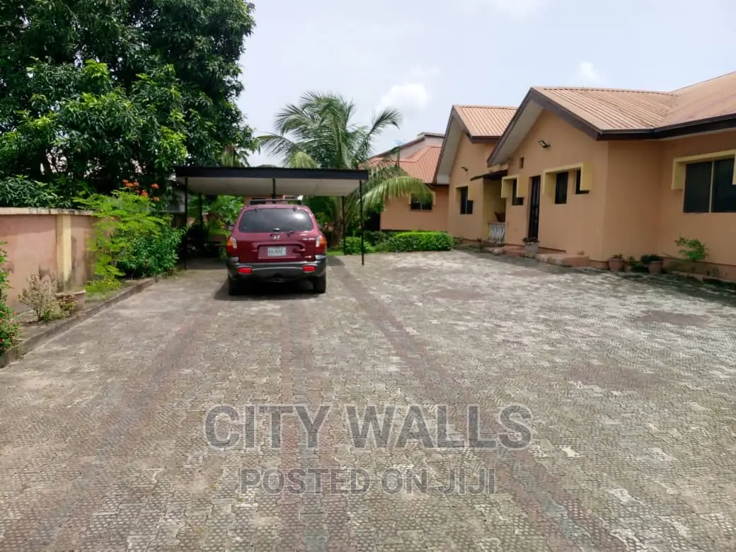 4bdrm Duplex in Cooperative Estate, Badore for rent