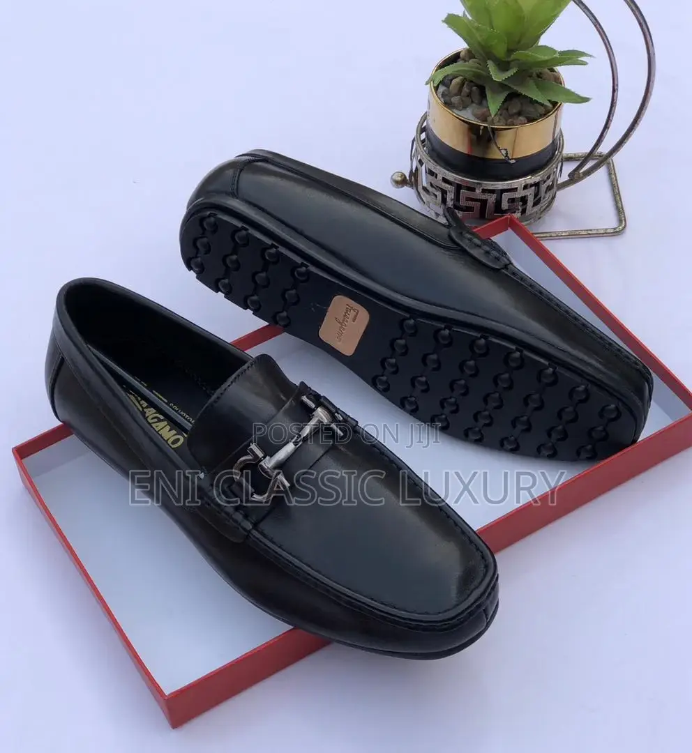 High Quality Designer Loafers Ferragamo Available in Store
