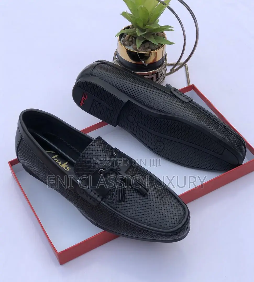 High Quality Designer Loafers Ferragamo Available in Store
