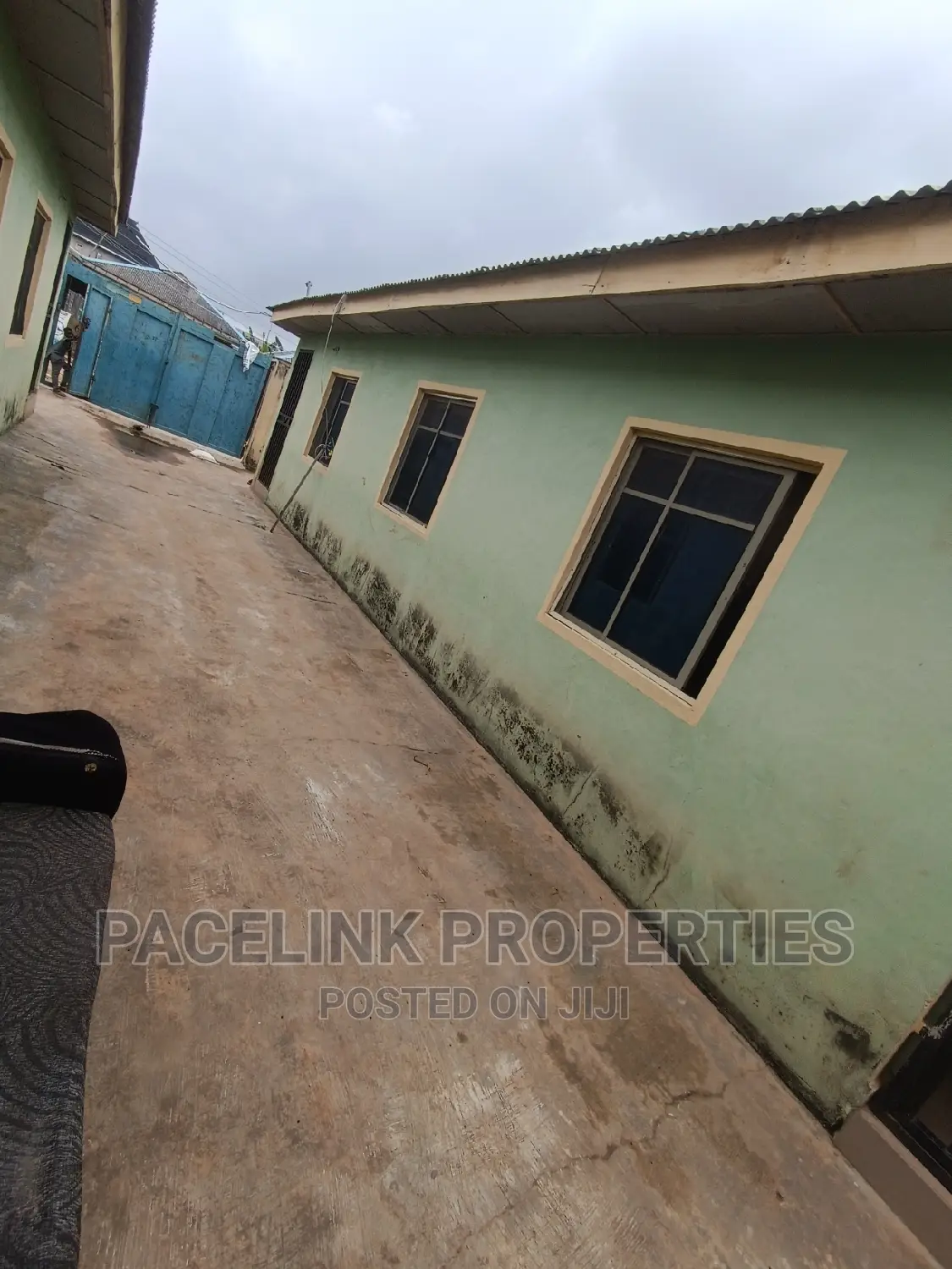 Mini Flat in Ipaja for rent